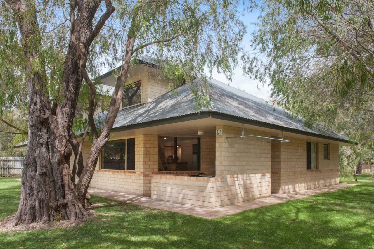Siesta Park Holiday Resort Absolute Beachfront Resort Busselton Exterior foto